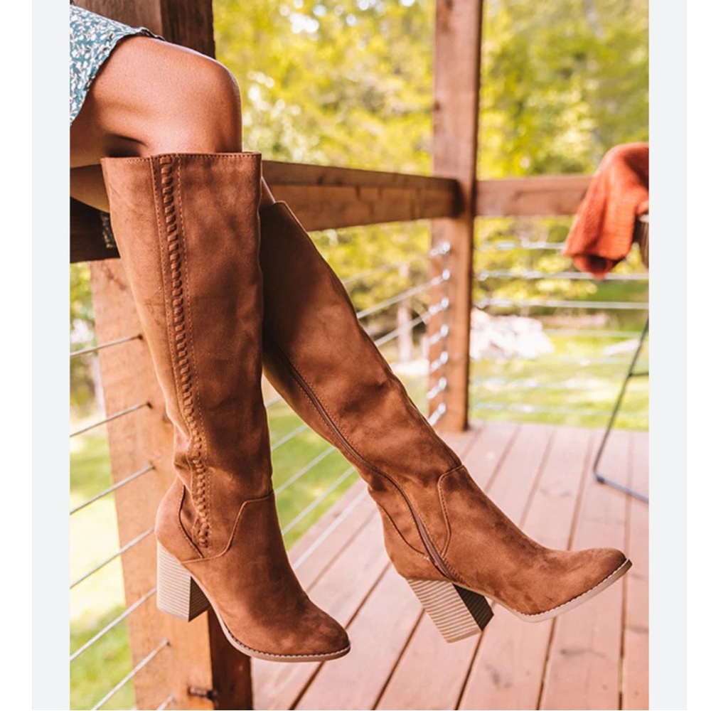 Soda Brown Heeled Boots